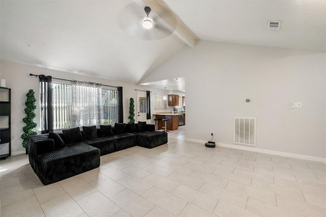 5850 Fallengate Drive, Spring, TX 77373