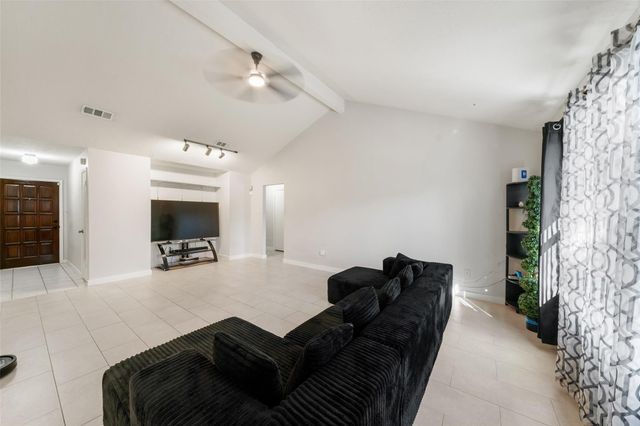 5850 Fallengate Drive, Spring, TX 77373