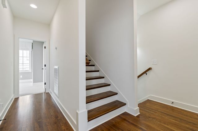 519 Chesterfield Ave Apt 2, Nashville, TN 37212