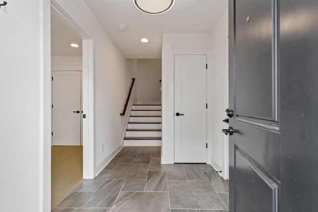 519 Chesterfield Ave Apt 2, Nashville, TN 37212