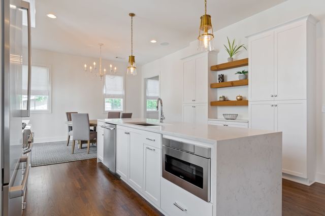 519 Chesterfield Ave Apt 2, Nashville, TN 37212