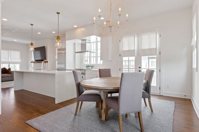 519 Chesterfield Ave Apt 2, Nashville, TN 37212