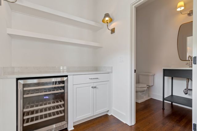 519 Chesterfield Ave Apt 2, Nashville, TN 37212