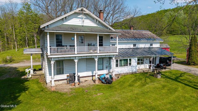 8422 State Route 40, Hartford, NY 12838