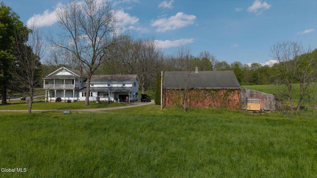 8422 State Route 40, Hartford, NY 12838