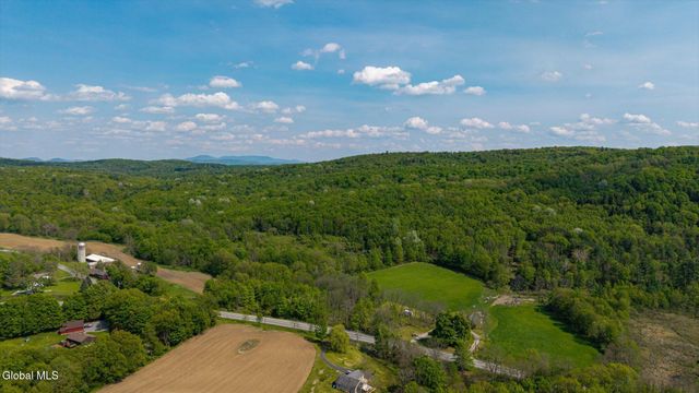 8422 State Route 40, Hartford, NY 12838