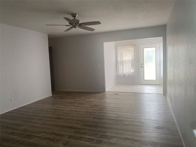 11022 S 85th East Avenue B, Bixby, OK 74133