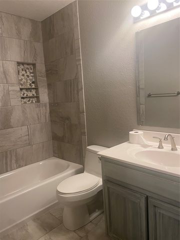 11022 S 85th East Avenue B, Bixby, OK 74133