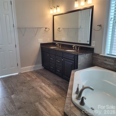 14920 High Bluff Court, Charlotte, NC 28278