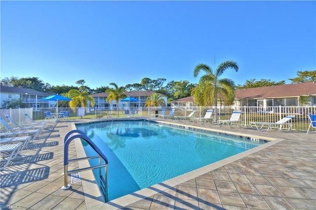 2330 Naples Trace Cir Unit 903, Naples, FL 34109