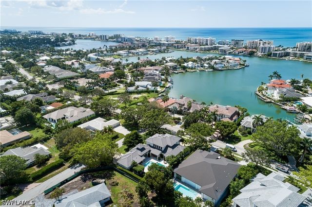 3170 Crayton RD, Naples, FL 34103