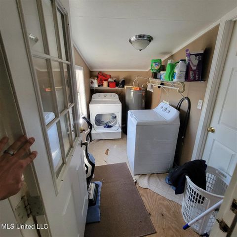 17735 John Cumbest Road, Moss Point, MS 39562