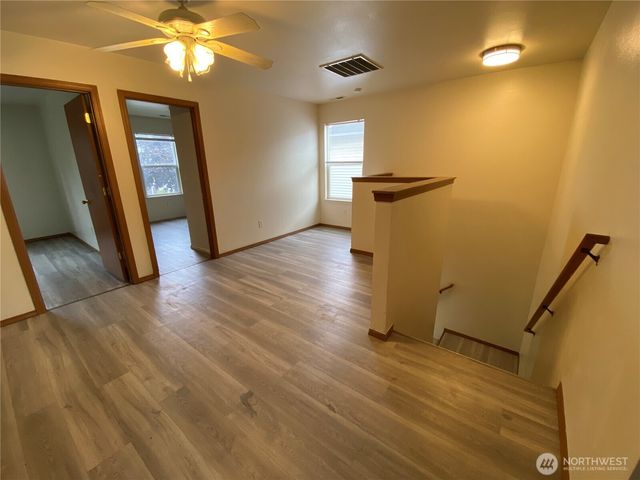 4827 41st Lane SE, Lacey, WA 98503