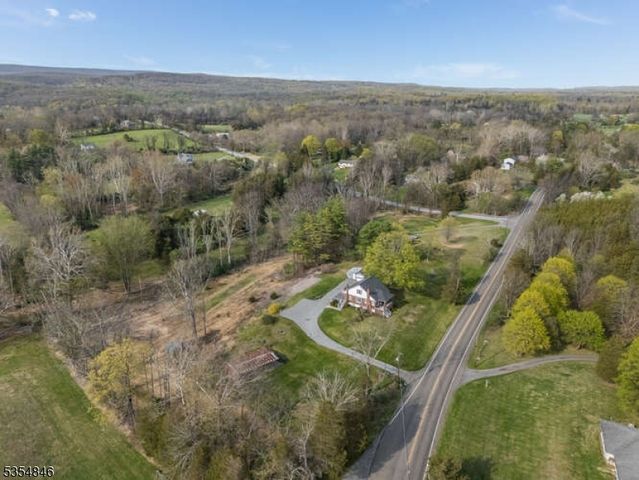 27 Stillwater Rd, Hardwick Twp., NJ 07825