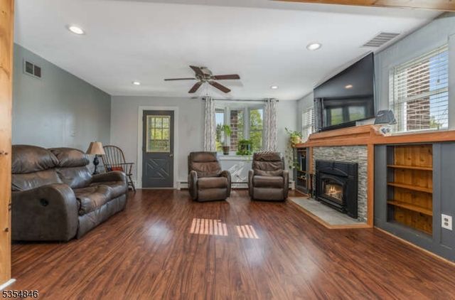 27 Stillwater Rd, Hardwick Twp., NJ 07825