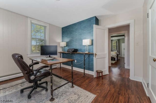 27 Stillwater Rd, Hardwick Twp., NJ 07825