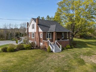 27 Stillwater Rd, Hardwick Twp., NJ 07825