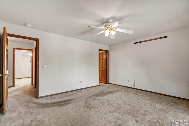 4207 Sherman Park Drive 14G, St Charles, MO 63303