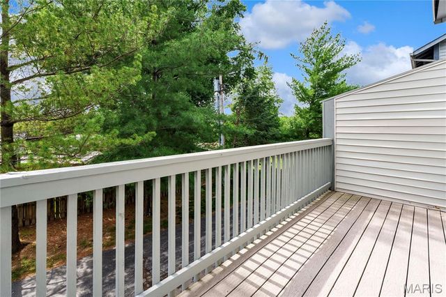 4207 Sherman Park Drive 14G, St Charles, MO 63303