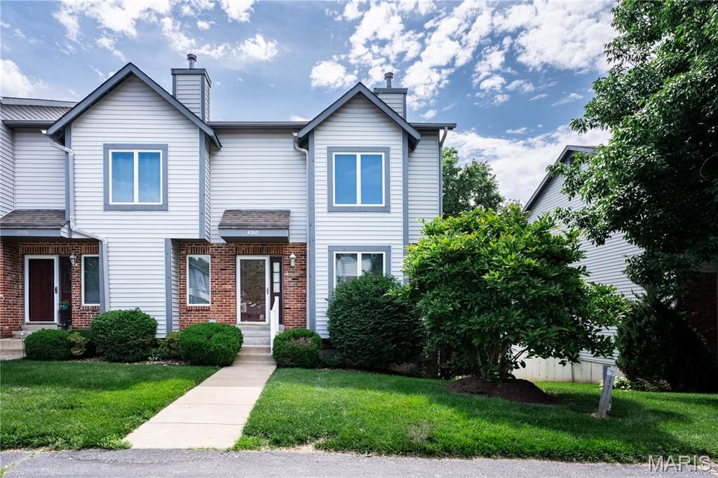 4207 Sherman Park Drive 14G, St Charles, MO 63303