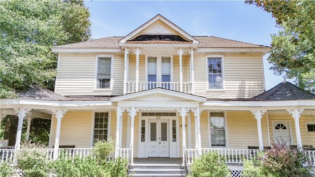 200 W North 1st Street, Seneca, SC 29678