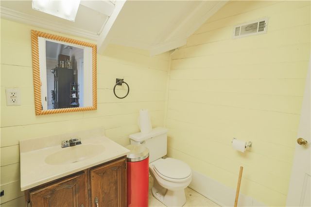 200 W North 1st Street, Seneca, SC 29678