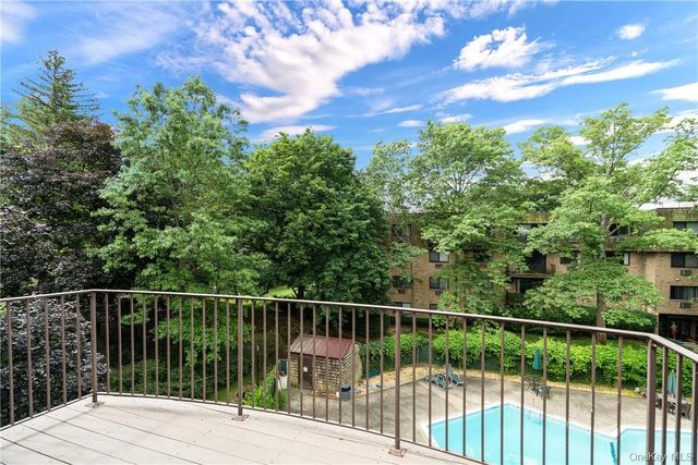 500 Central Park Avenue 146, Scarsdale, NY 10583