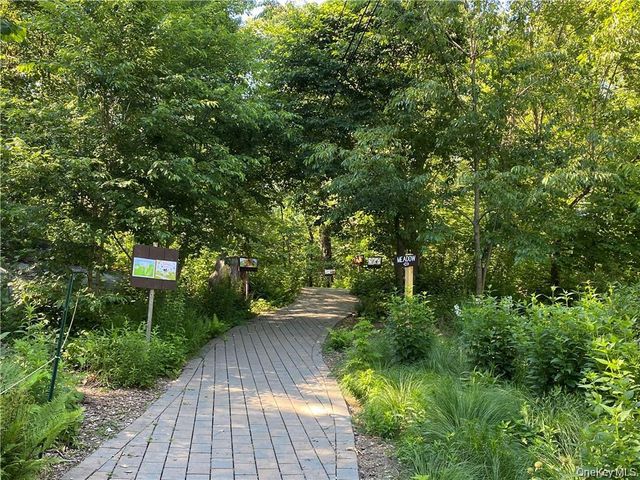 500 Central Park Avenue 146, Scarsdale, NY 10583