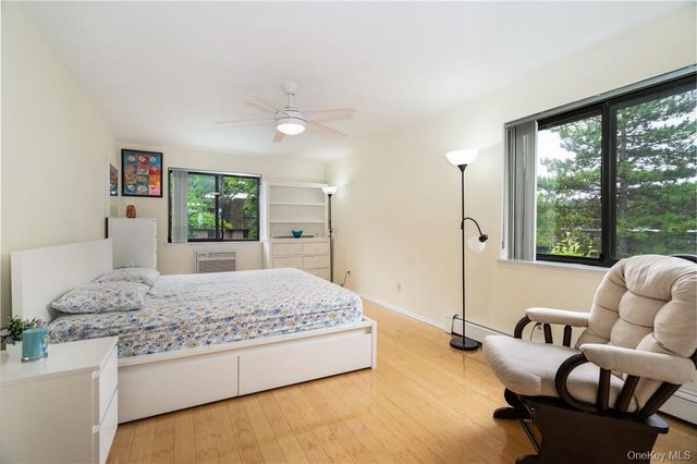 500 Central Park Avenue 146, Scarsdale, NY 10583
