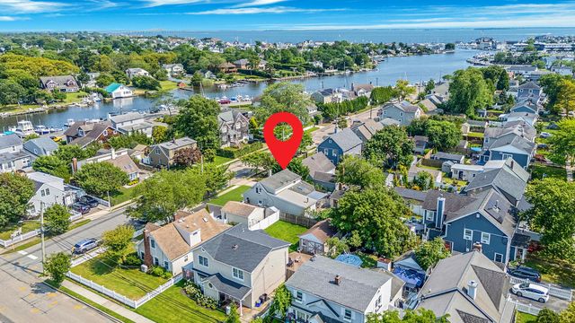 8 Edward Avenue, Babylon, NY 11702
