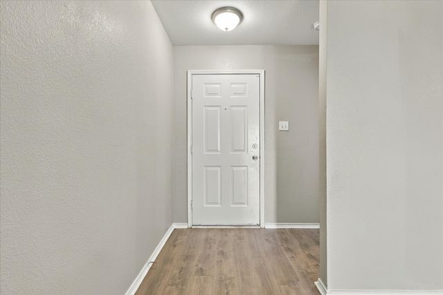 320 Deer Run Drive, Sanger, TX 76266