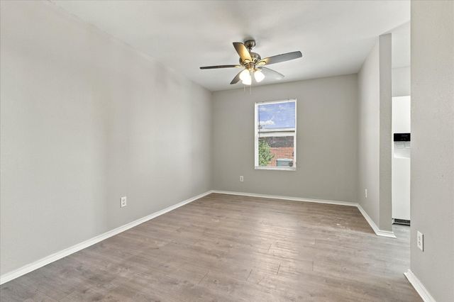 320 Deer Run Drive, Sanger, TX 76266