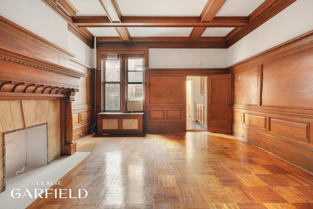 311 W 84TH Street, New York City, NY 10024