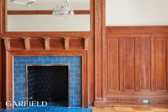 311 W 84TH Street, New York City, NY 10024