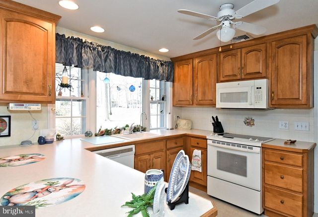 227 W RELIANCE RD, Souderton, PA 18964