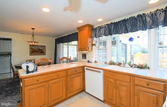 227 W RELIANCE RD, Souderton, PA 18964