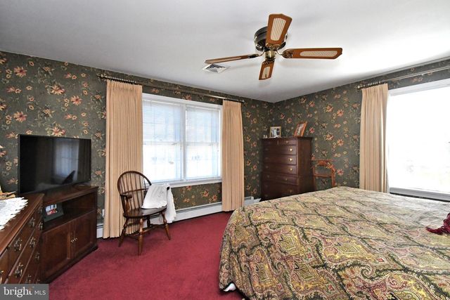 227 W RELIANCE RD, Souderton, PA 18964