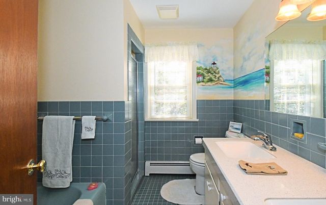 227 W RELIANCE RD, Souderton, PA 18964