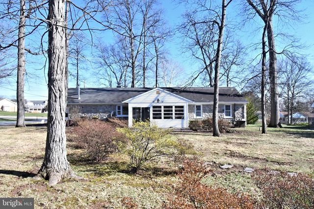 227 W RELIANCE RD, Souderton, PA 18964