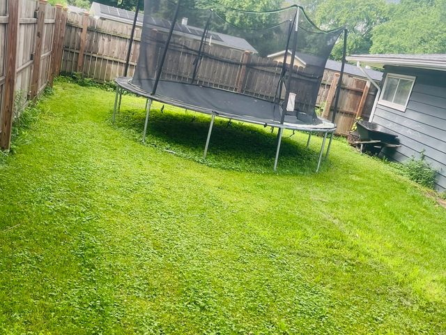 36 Circle Drive E, Montgomery, IL 60538
