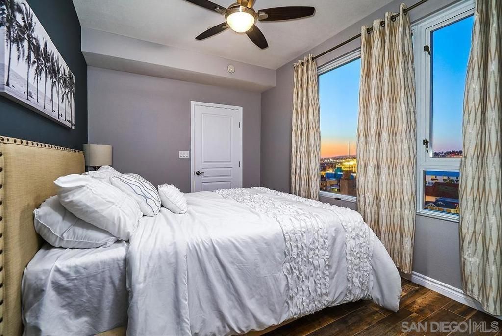 Image 32 of property listing at 300 W Beech St 1003, San Diego, CA 92101