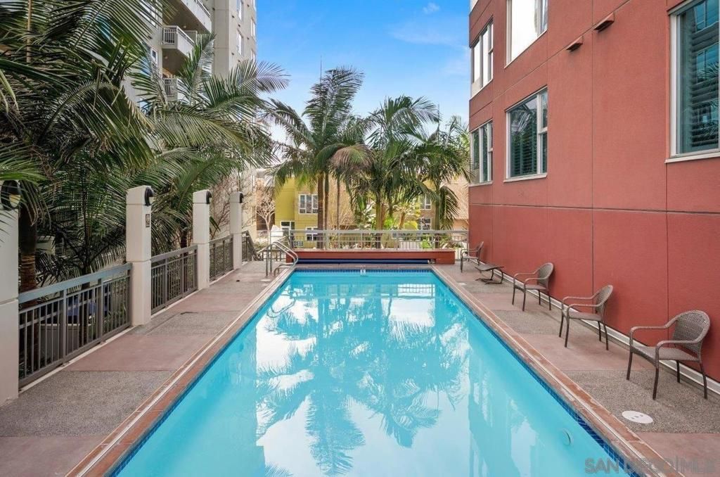 Image 43 of property listing at 300 W Beech St 1003, San Diego, CA 92101