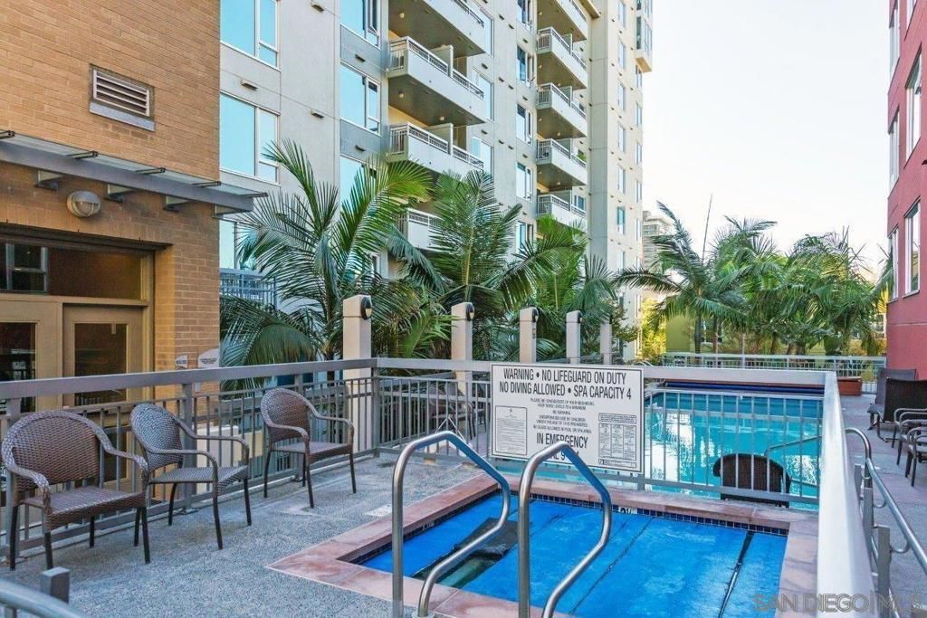 Image 44 of property listing at 300 W Beech St 1003, San Diego, CA 92101