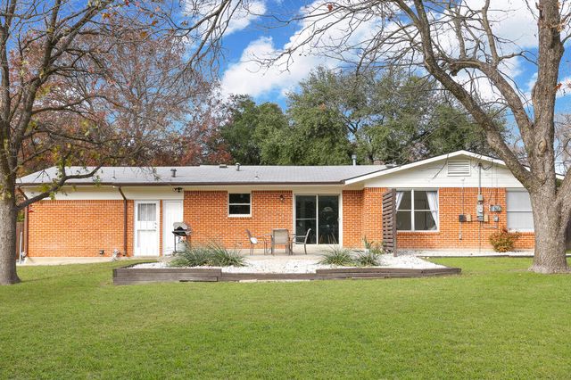 2806 Belvoir Dr, San Antonio, TX 78230