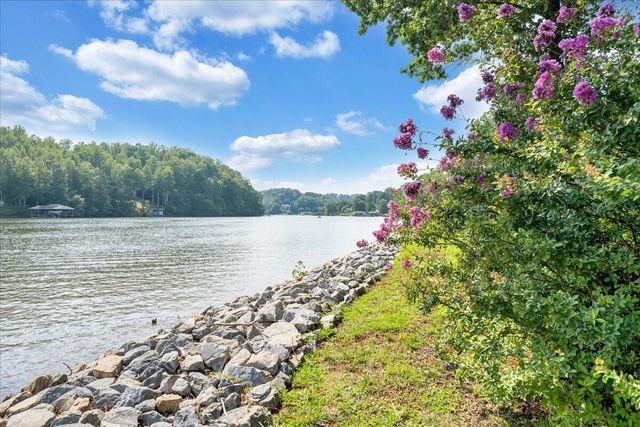 Lot 9 Red Barn LN, Wirtz, VA 24184
