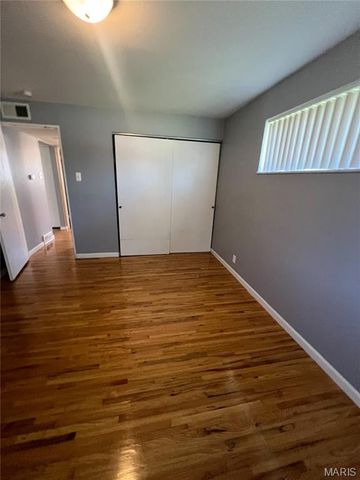 7412-7418 Olian Drive, Hazelwood, MO 63042