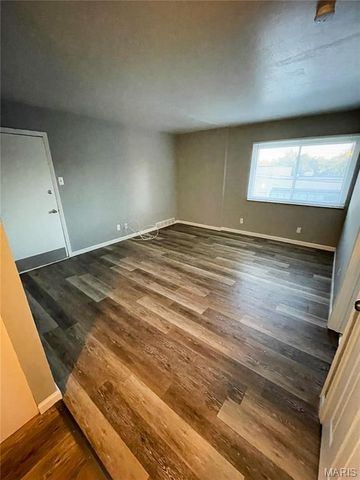 7412-7418 Olian Drive, Hazelwood, MO 63042