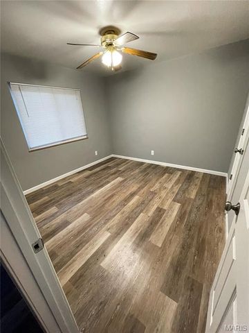 7412-7418 Olian Drive, Hazelwood, MO 63042