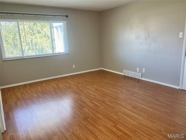 7412-7418 Olian Drive, Hazelwood, MO 63042