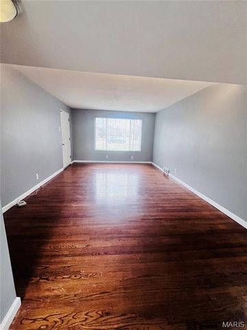 7412-7418 Olian Drive, Hazelwood, MO 63042